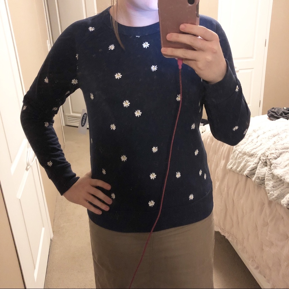 NWT Old navy sweater with sunflowers